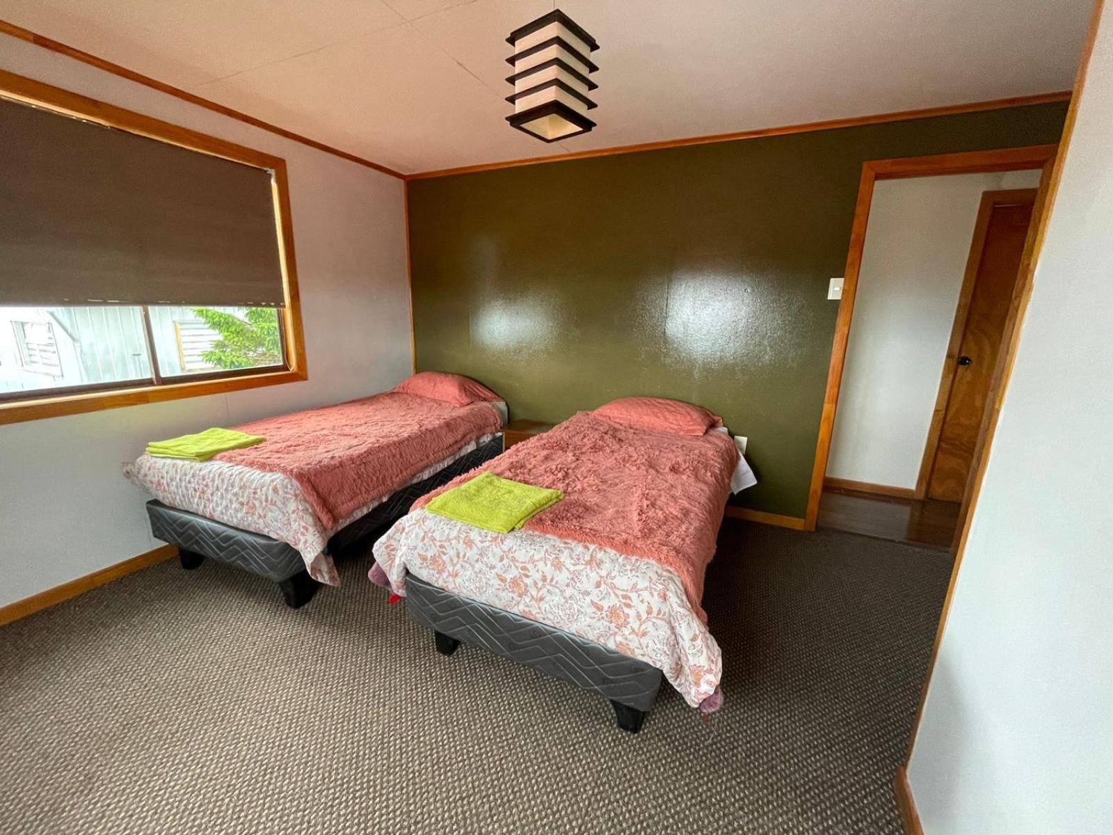 Posada De Los Gatos Bed & Breakfast Puerto Natales Ngoại thất bức ảnh